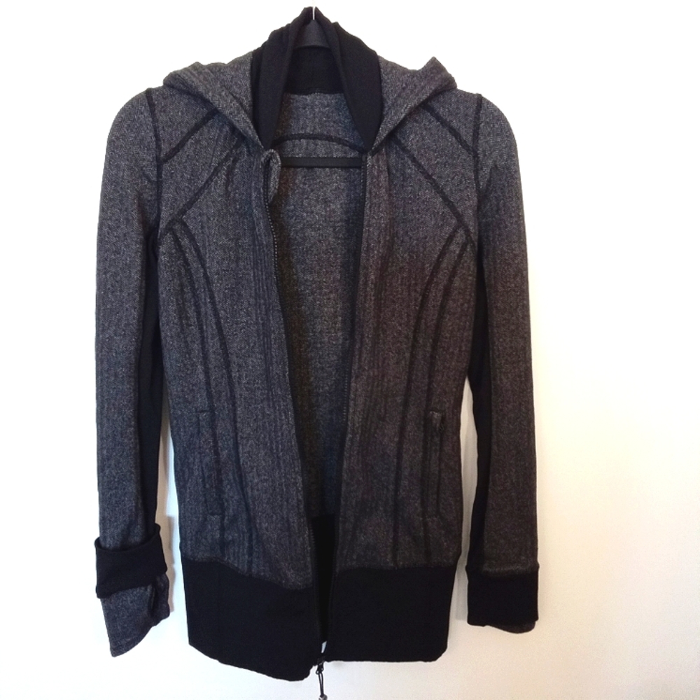 Lululemon Women's Grey Herringbone Hooded Warmup Jacket Size 6